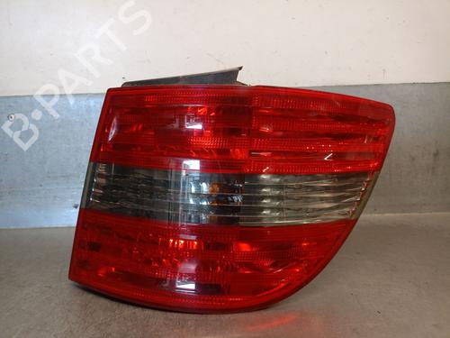 Used Right taillight Right taillight MERCEDES-BENZ B-CLASS Sports Tourer (W245) B 180 CDI (245.207) (109 hp) 35784216 35784216