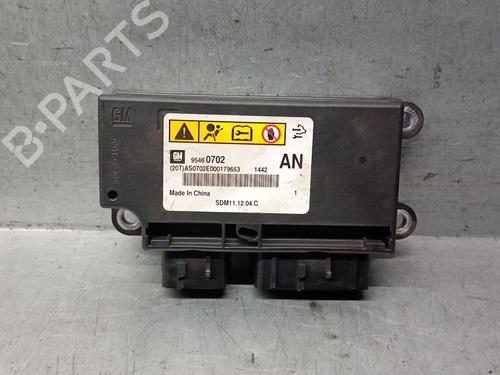 Used ECU airbags OPEL ANTARA A (L07) 2.2 CDTi (163 hp) 30801332