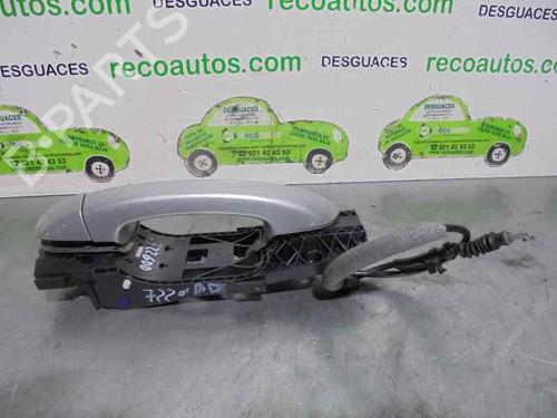 Used Front right exterior door handle VW GOLF VI (5K1) 2.0 TDI (110 hp) 2310334