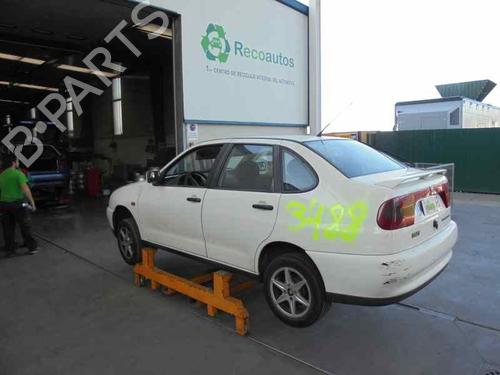 Fuel pump SEAT CORDOBA Vario (6K5)  | BP2064139M76 