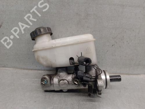 Used Brake master cylinder KIA SORENTO I (JC) 2.5 CRDi 4WD (140 hp) 26322639