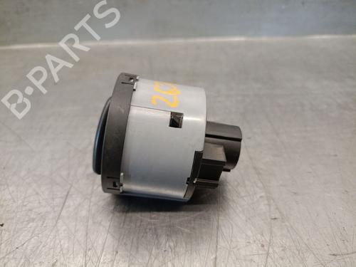 Headlight switch SKODA YETI (5L) 1.2 TSI | BP38542472I24 - Image 2