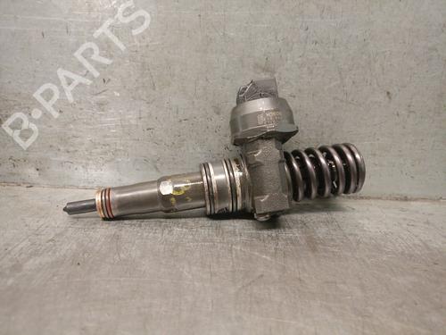 Used Injector VW GOLF V (1K1) 1.9 TDI (105 hp) 27535236