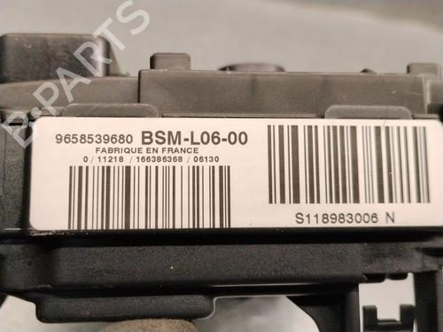 Fuse box CITROËN C5 II (RC_) 1.6 HDi (RC8HZB) | BP39237376E1 - Image 3