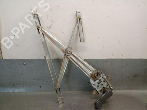Used Front right window mechanism Front right window mechanism SUZUKI SAMURAI Closed Off-Road Vehicle (SJ_) 1.9 D All-wheel Drive (64 hp) 33933184 33933184