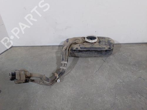 Used Fuel tank TOYOTA YARIS (_P13_) 1.5 Hybrid (NHP130_, NHP130) (101 hp) 15914774