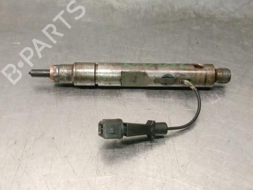 Inyector VOLVO V40 Estate (645) 1.9 DI (95 hp) 31354221