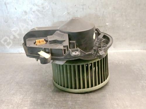Used Heater blower motor AUDI A4 B5 (8D2) 1.9 TDI (110 hp) 26124173