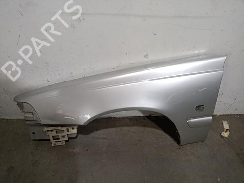 Used Left front fenders VOLVO V70 I (875, 876) 2.4 (140 hp) 29312199