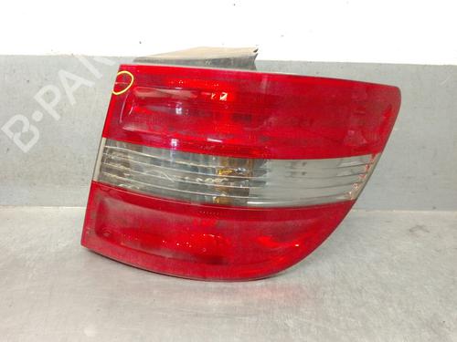 Used Right taillight Right taillight MERCEDES-BENZ B-CLASS Sports Tourer (W245) B 170 (245.232) (116 hp) 33244153 33244153