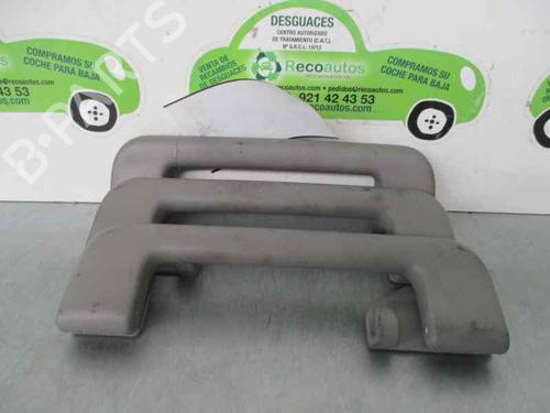 Poignée intérieure avant droite ALFA ROMEO 166 (936_) 2.4 JTD (936A2A__) (136 hp) 3216660