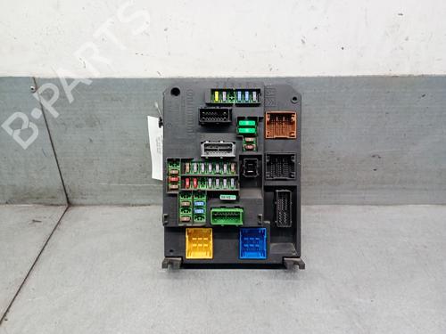 Used Fuse box Fuse box PEUGEOT 508 I (8D_) 2.0 HDi (140 hp) 33795605 33795605