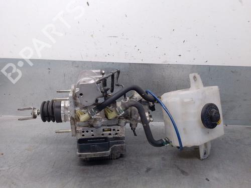 Used Servo brake Servo brake TOYOTA AURIS (_E18_) 1.3 Dual-VVTi (NRE180_, NRE180R) (99 hp) 33217115 33217115