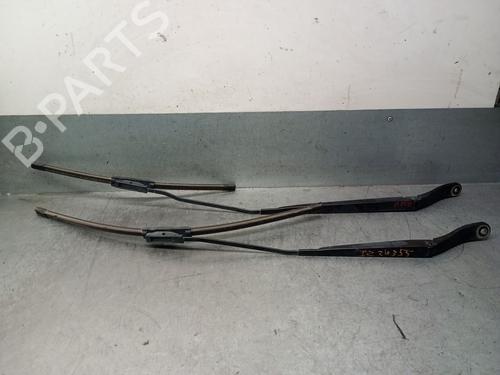 Used Front windshield wiper arm CITROËN JUMPY III Van (V_) 2.0 BlueHDi 120 (122 hp) 31815023