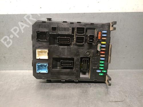 Used Fuse box Fuse box 38201099 38201099