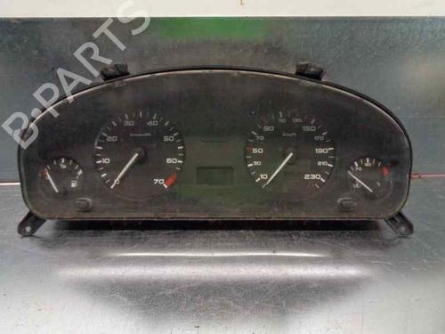 Used Instrument cluster PEUGEOT 406 (8B) [1995-2005]  5953632