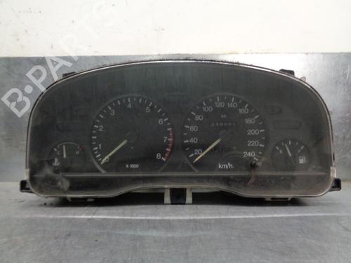 Used Instrument cluster FORD MONDEO II (BAP) 1.8 i (115 hp) 8638710