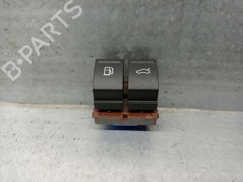 Schakelaar VW CC B7 (358) 2.0 TDI (140 hp) 23000808