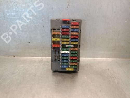 Zekeringkast FIAT SCUDO Bus (220_) 2.0 JTD 16V (109 hp) 28163781