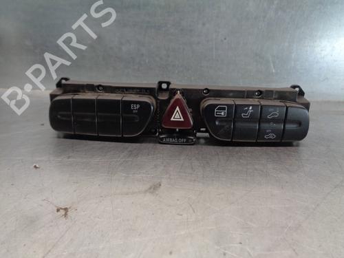 Used Warning switch MERCEDES-BENZ C-CLASS (W203) C 200 CDI (203.004) (116 hp) 8299802