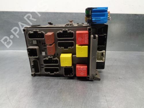 Used Fuse box RENAULT VEL SATIS (BJ0_) 2.2 dCi (BJ0E, BJ0F, BJ0G, BJ0H) (140 hp) 9076754