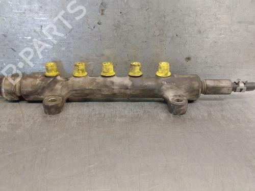 Used Injection rail Injection rail TOYOTA AVENSIS Saloon (_T25_) 2.0 D-4D (ADT250_, ADT250R) (126 hp) 33203781 33203781