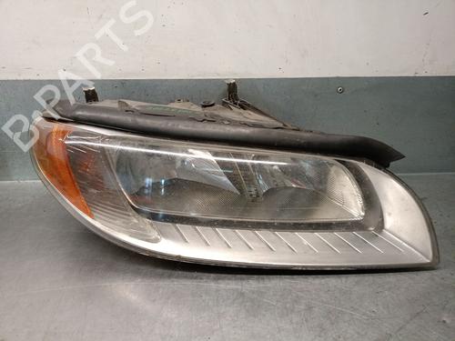 Used Right headlight Right headlight VOLVO XC70 II (136) 2.4 D (175 hp) 40196498 40196498