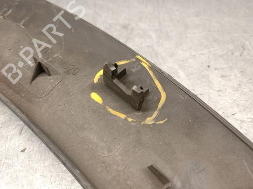 Modanatura parafango posteriore destra PEUGEOT 3008 II SUV (MC_, MR_, MJ_, M4_) 1.2 THP/ PureTech 130 (MRHNSM, MRHNSU, MRHNSJ, MRHNYW,... | BP30711054C137