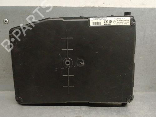 Used Fuse box Fuse box RENAULT GRAND SCÉNIC II (JM0/1_) 1.9 dCi (JM0G, JM12, JM1G, JM2C) (120 hp) 31375976 31375976