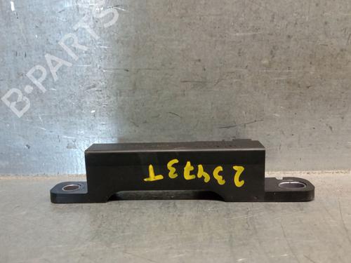 Antenne/Base HONDA JAZZ V (GR_, GS_) 1.5 eHEV (GR3, GR6) (109 hp) 28585037