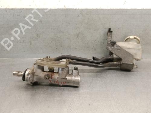 Used Brake master cylinder MITSUBISHI GRANDIS (NA_W) 2.0 DI-D (NA8W) (136 hp) 28289958