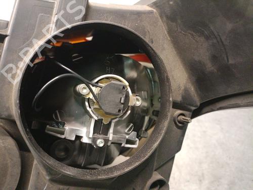 Right headlight CITROËN C3 Picasso (SH_) 1.6 HDI 90 | BP32498950C29