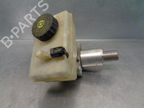 Maître-cylindre MERCEDES-BENZ S-CLASS (W220) [1998-2005]  12217380