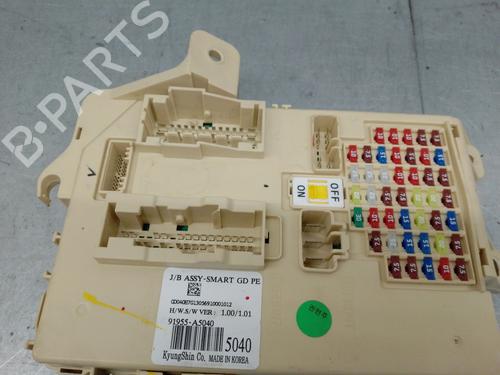 Fuse box HYUNDAI i30 (GD) 1.6 CRDi | BP27285676E1 