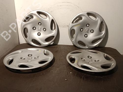 Used Hub cap PEUGEOT 206 Hatchback (2A/C) 1.4 i (75 hp) 29308955