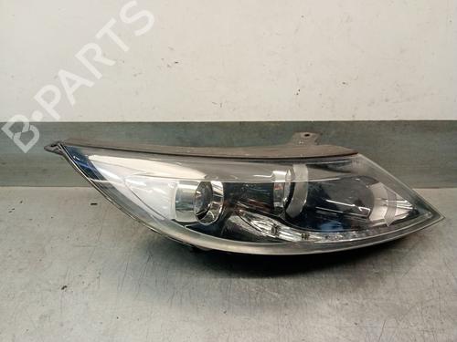 Used Right headlight KIA SPORTAGE III (SL) 1.7 CRDi (116 hp) 25711044