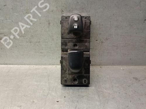 Used Right front window switch NISSAN MICRA V (K14) 0.9 IG-T (90 hp) 30298787