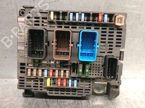 Used Fuse box CITROËN C4 II (NC_) [2009-2025]  30803756