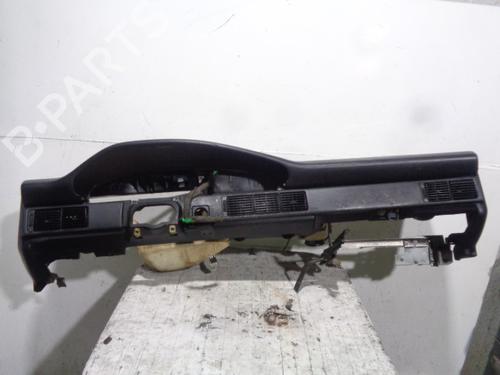 Instrumentbord AUDI 100 C3 Saloon (443, 444) [1982-1991]  13907977