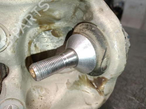 Left front steering knuckle MERCEDES-BENZ GLE (W166) 250 d 4-matic (166.004) | BP32435804M25