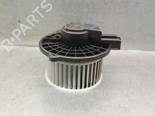 Used Heater blower motor MAZDA CX-3 (DK) 2.0 SKYACTIV-G (DK5W, DK6W) (120 hp) 30402425