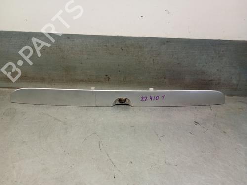 Used Tailgate handle OPEL ZAFIRA A MPV (T98) 2.0 DTI 16V (F75) (101 hp) 24394524