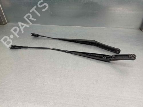 Front windshield wiper arm SKODA OCTAVIA III Combi (5E5, 5E6) 1.5 TSI G-TEC | BP12132801C143 