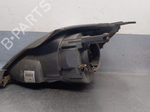 Right headlight FORD FIESTA V (JH_, JD_) 1.4 TDCi | BP30152526C29