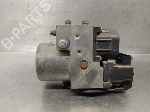 Used ABS pump ABS pump TOYOTA YARIS (_P1_) 1.0 (SCP10_, SCP10R) (65 hp) 33209056 33209056