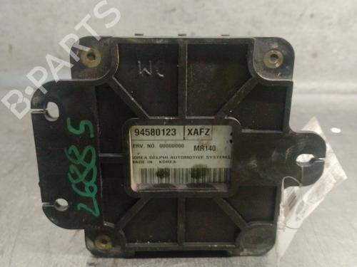 engine-control-unit-ecu-daewoo-nubira-saloon-j200-2003-40184521 main image