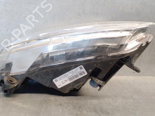 Right front fog light SEAT LEON (5F1) 1.5 TGi | BP28585040C31 