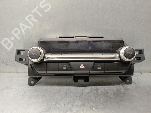 Used Climate control MAZDA CX-30 (DM) SKYACTIV-G M Hybrid (122 hp) 22915272