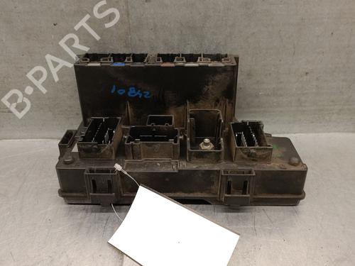 Used Fuse box DODGE CALIBER 2.0 CRD (140 hp) 32711769
