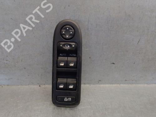 Used Left front window switch CITROËN C3 II (SC_) 1.6 HDi 90 (90 hp) 30111466